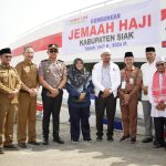 Hari ini, 257 CJH Siak Bertolak Menuju Batam, Bupati Afni Ikut Mengantar